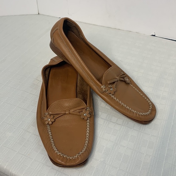 Coach Ariella Leather Loafers in tan with silver hardware - Picture 10 of 10